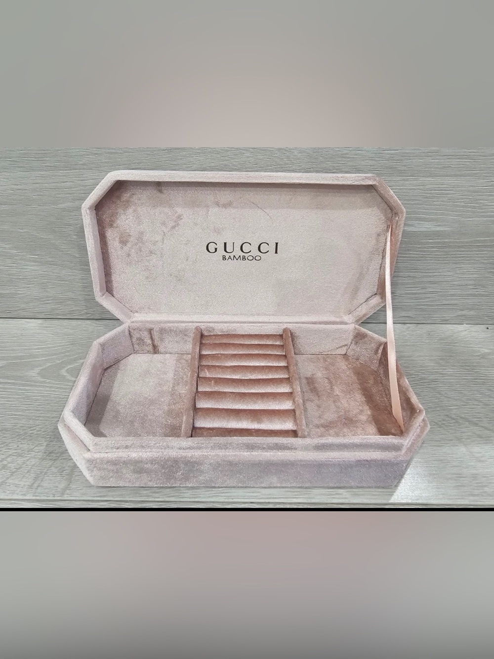New GWP For Gucci Pink Velvet 8 inch Jewelry Case - Picture 3 of 9